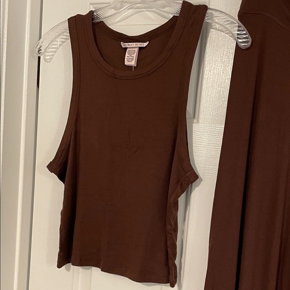 Victoria's Secret Ribbed Tank and Wide-Leg Lounge Set in Brown - Picture 5 of 8